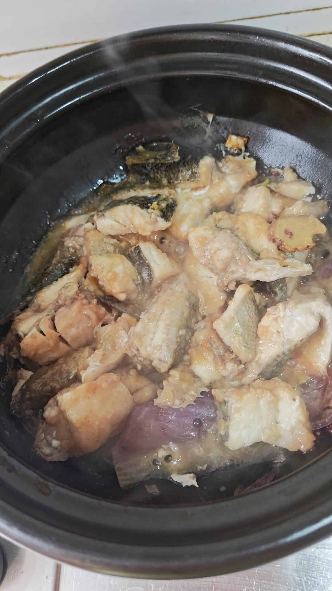 葱香焗鲈鱼