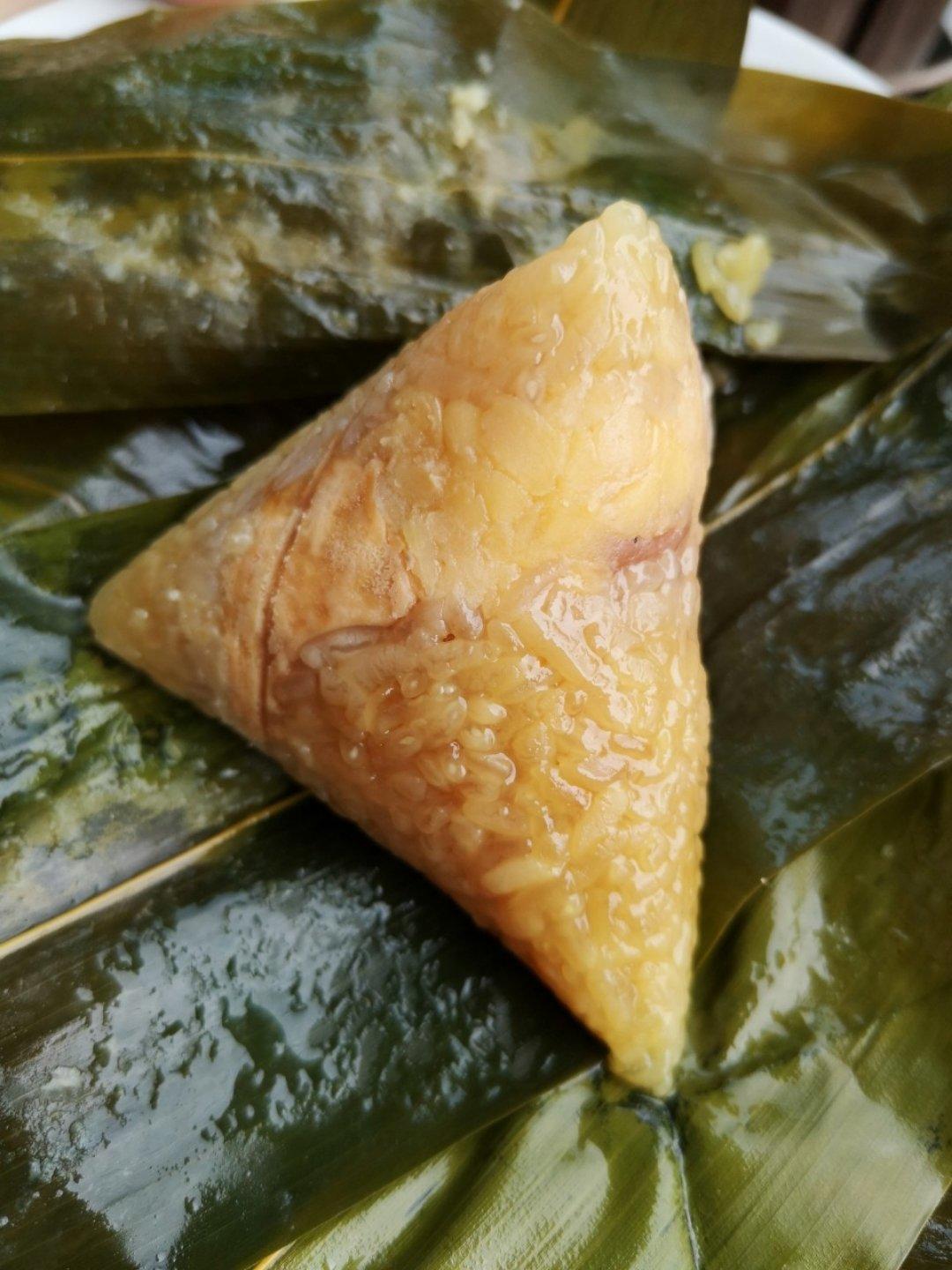蛋黄肉粽
