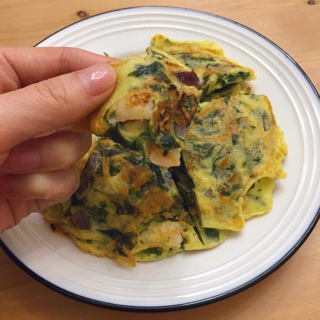 松软好吃的裙带菜海鲜饼的做法