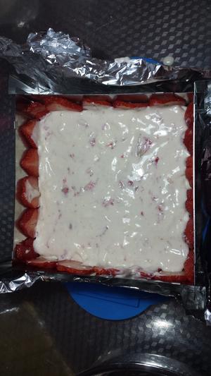 草莓乳酪慕斯蛋糕的做法 步骤8