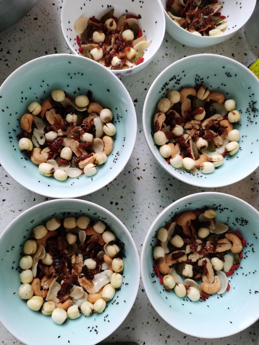 玫瑰细沙八宝饭