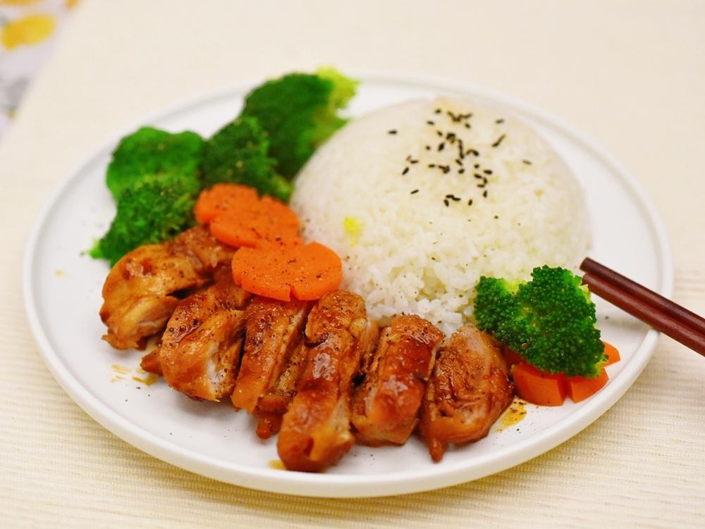 照烧鸡腿饭