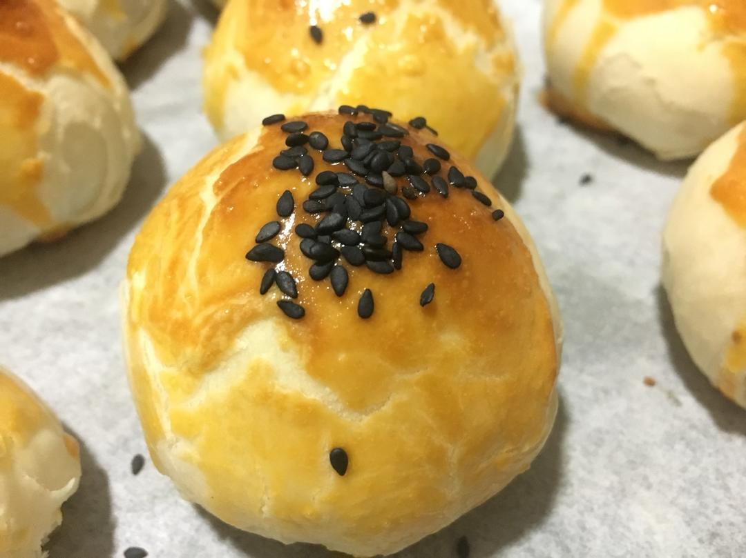 蛋黄酥
