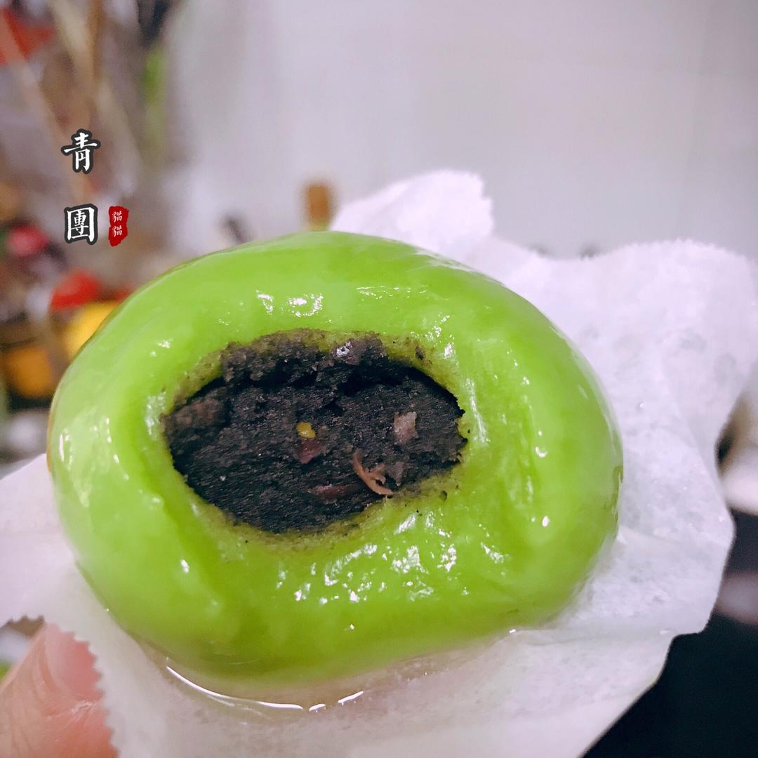 网红青团～～咸蛋黄肉松青团