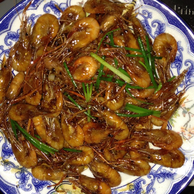 油爆河虾