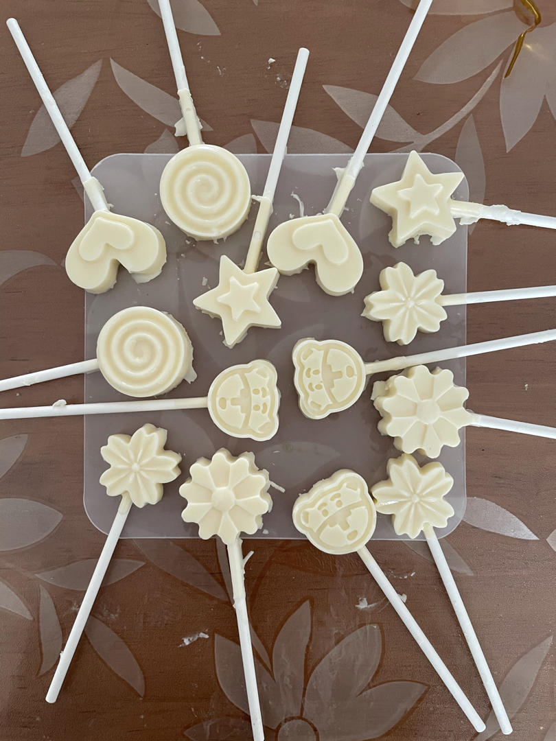 奶酪棒（秒杀市面上的妙可蓝多、女儿每天至少吃两支）