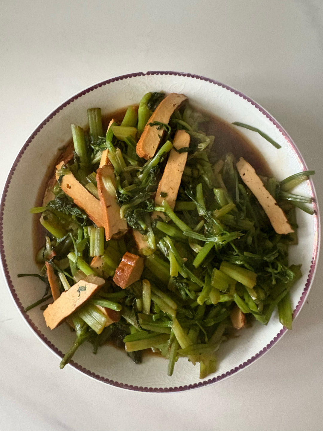 午餐晚餐简单快手下饭菜芹菜炒香干