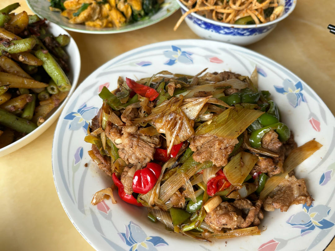 【嗷呜】老北京葱爆羊肉