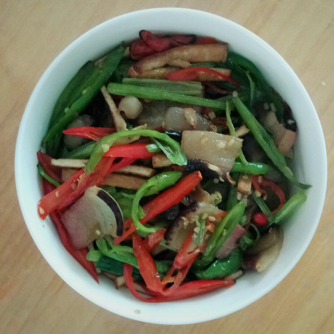 素菜：芹菜炒豆腐干