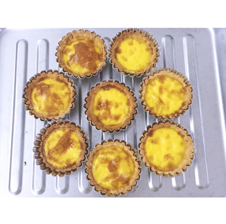不用千层酥皮也能做出美味蛋挞【港式蛋挞】