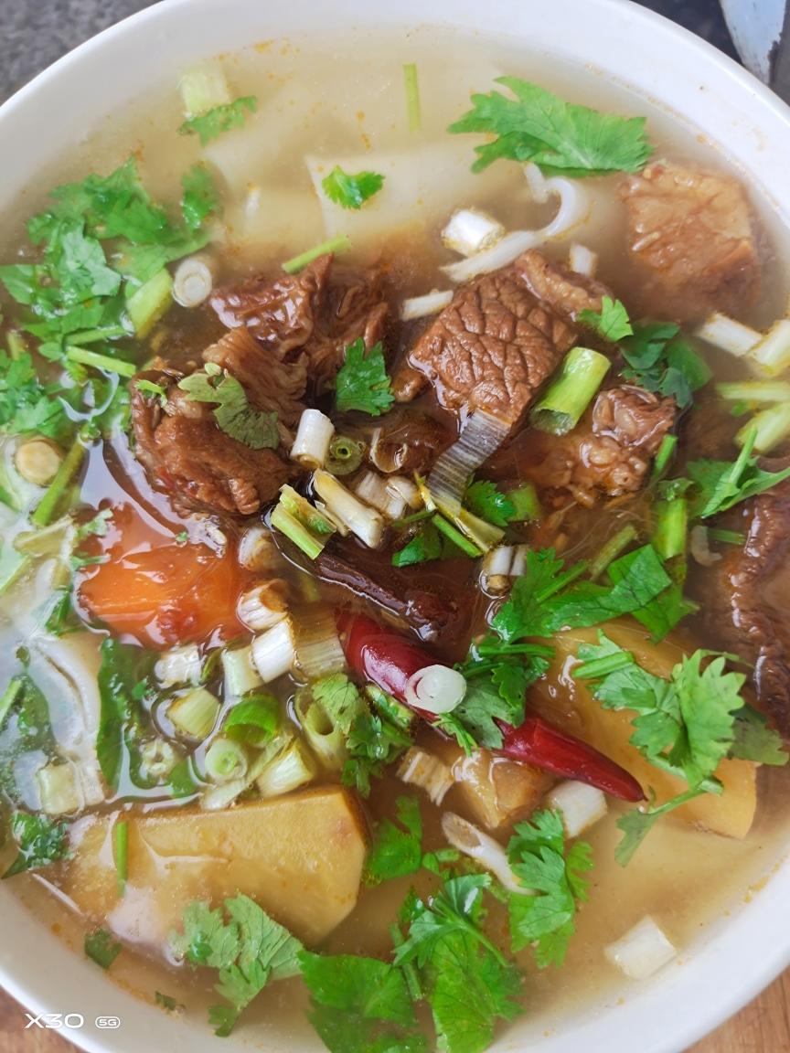 家庭版牛肉烩面