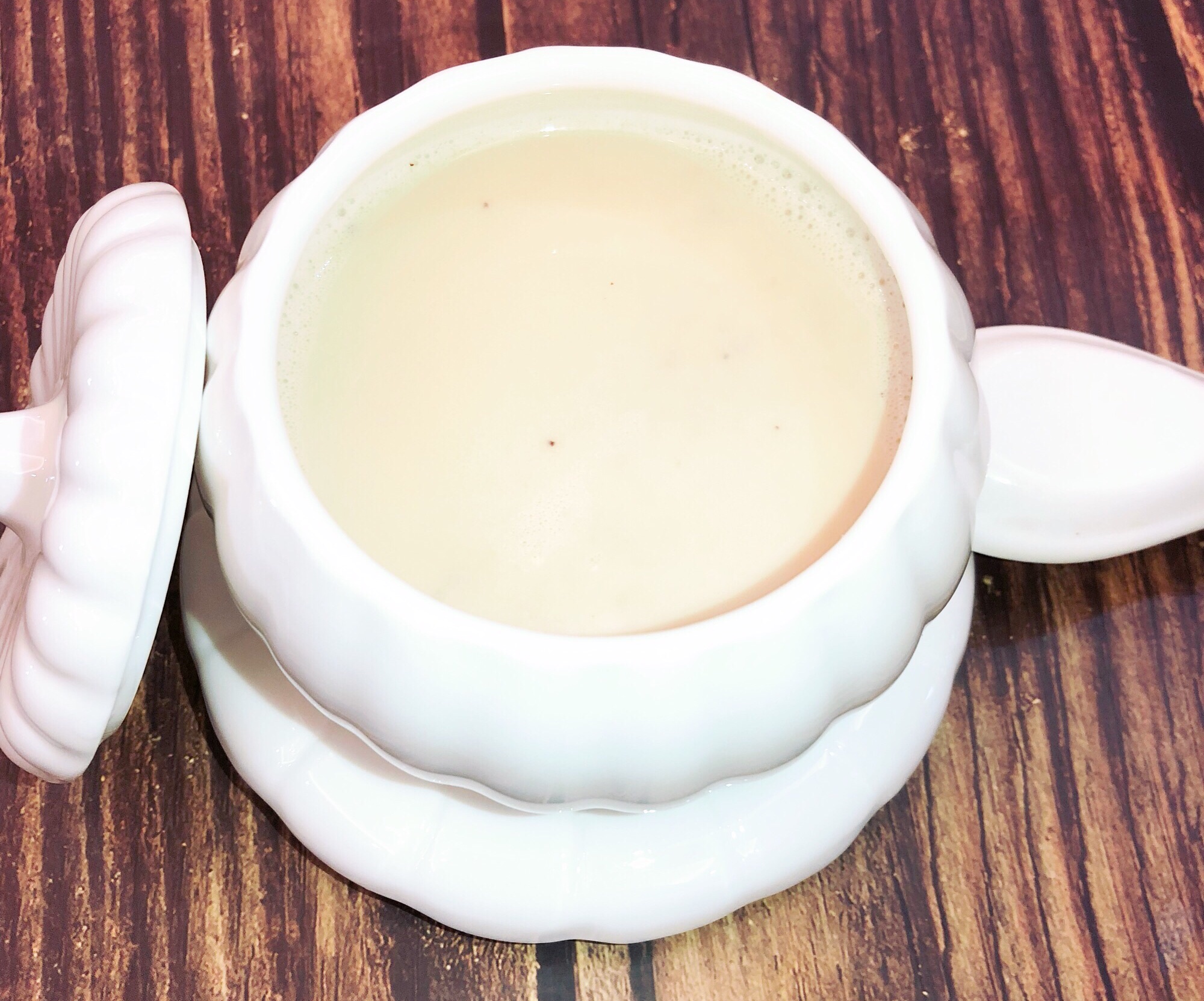 超级好喝花生红枣牛奶茶的做法