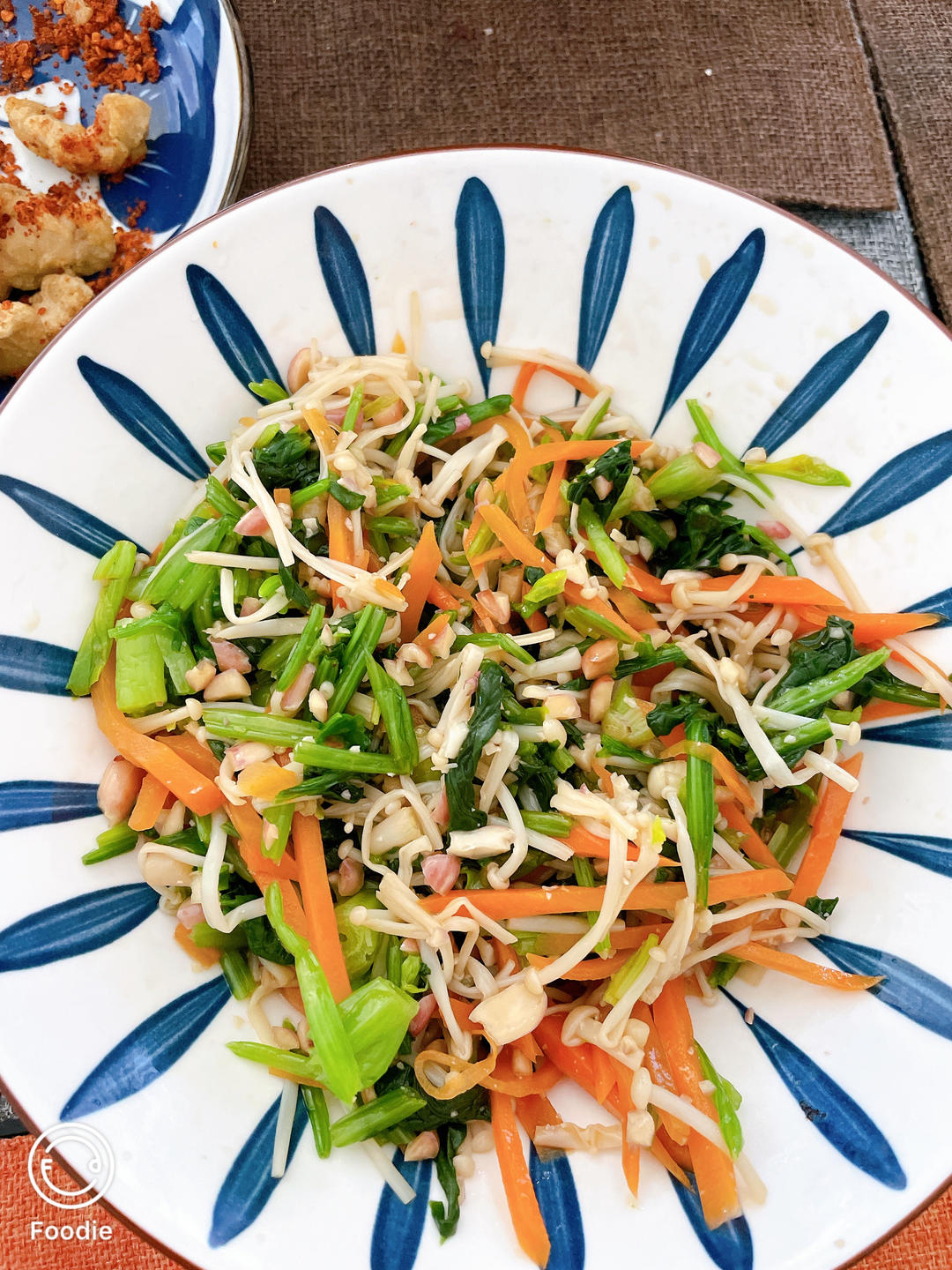 凉拌菠菜金针菇