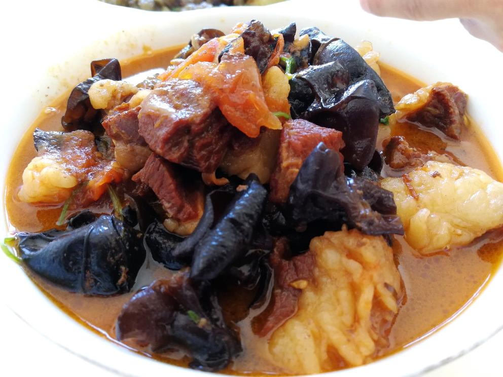 可以喝汤的番茄木耳炖牛肉