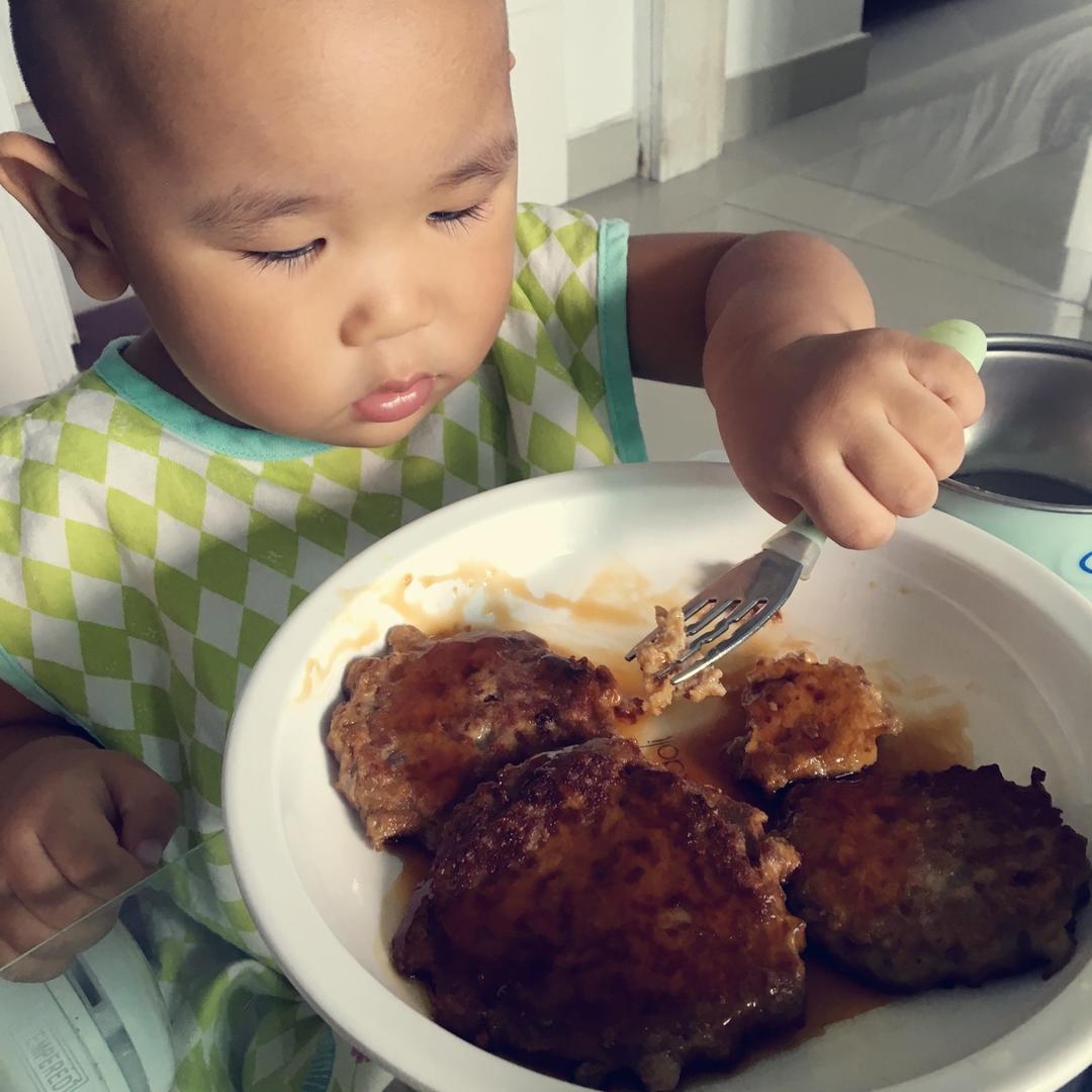小孩子最爱的汉堡牛肉饼