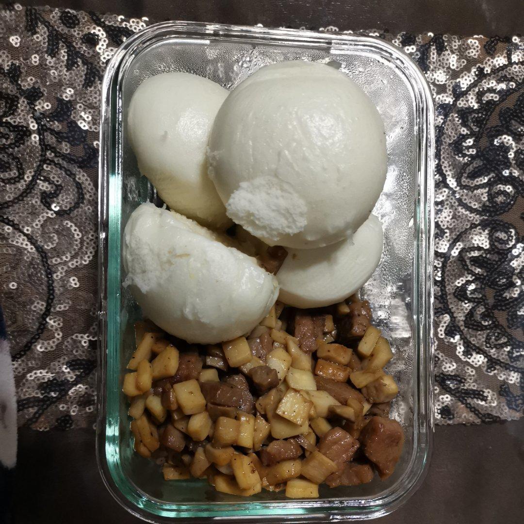 大叔 · 黑胡椒牛排杏鲍菇