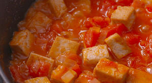 番茄煮豆腐：家常的酸甜美味的做法 步骤4