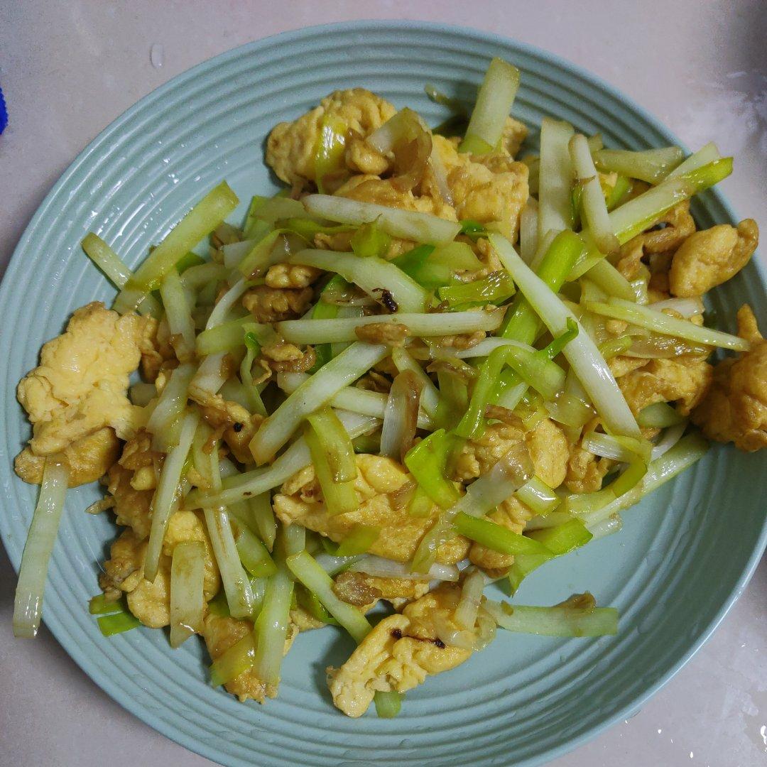 整个简单的韭黄炒蛋（手把手教学）