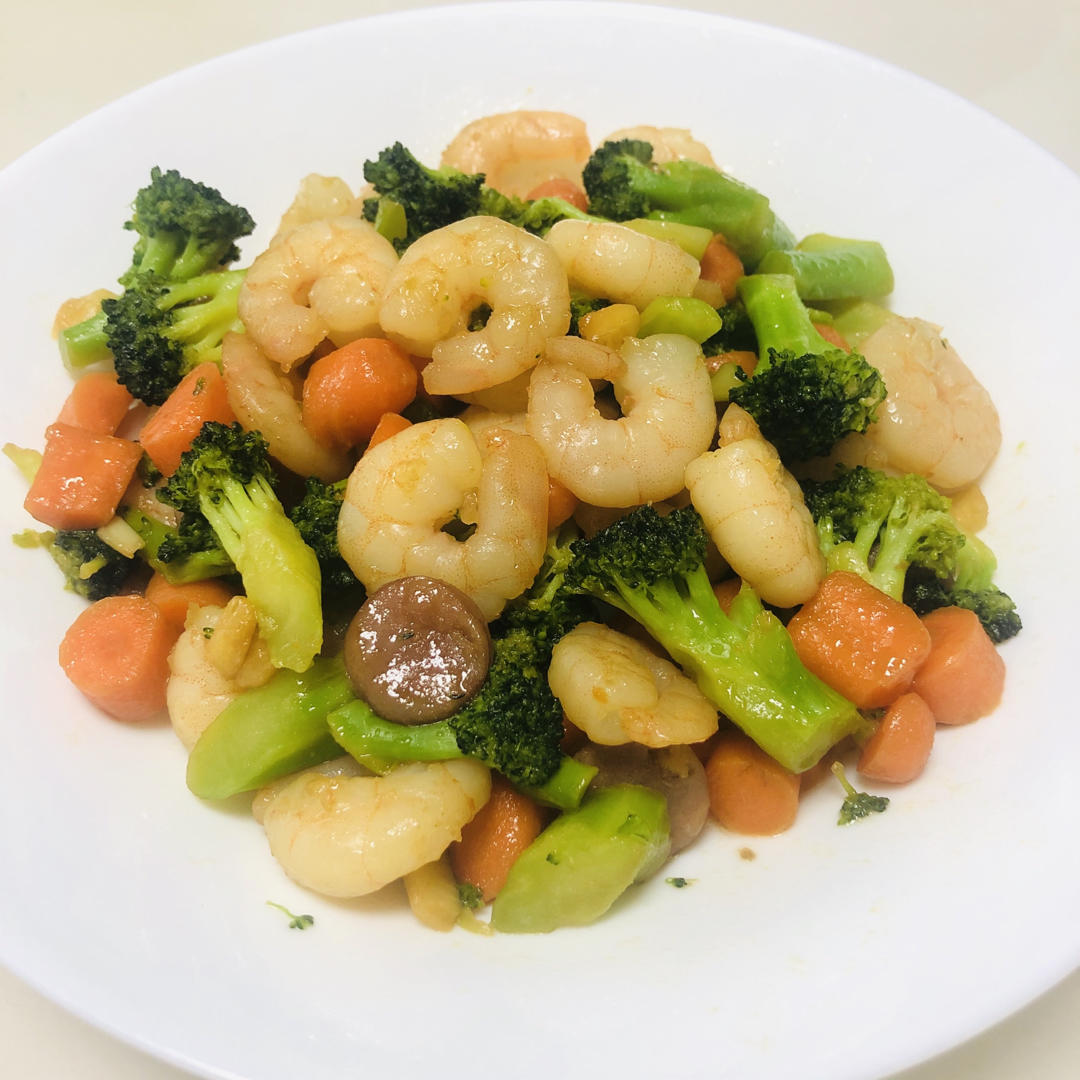 皮皮x做的西兰花炒虾仁