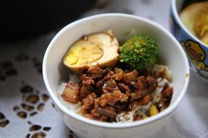 台湾肉燥饭的做法 步骤7