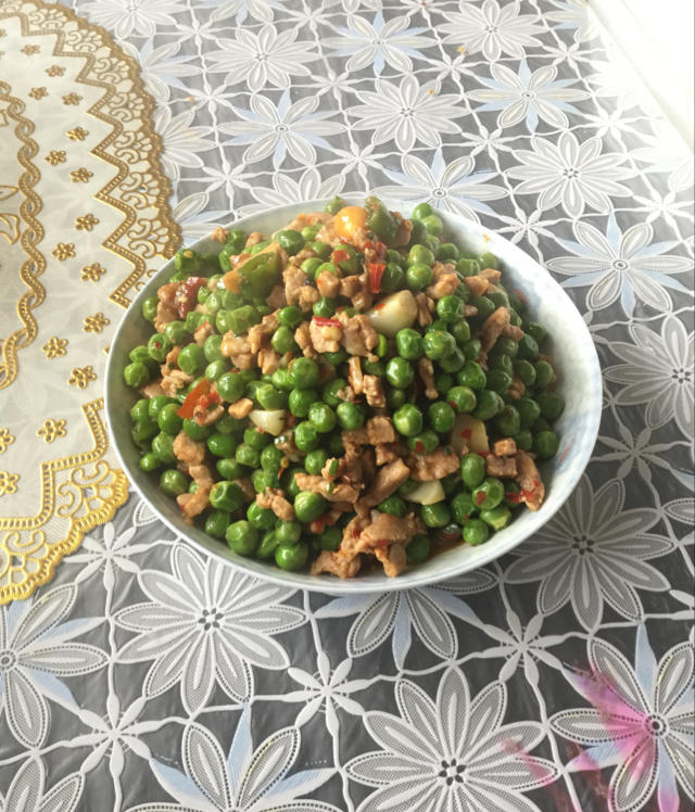 豌豆炒肉末