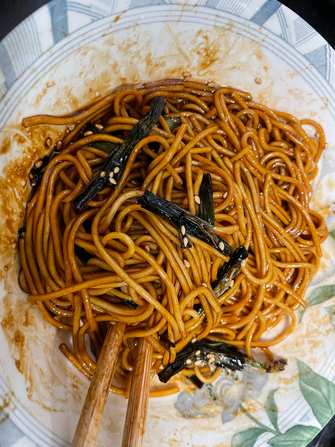 10分钟搞定的一碗葱油拌面