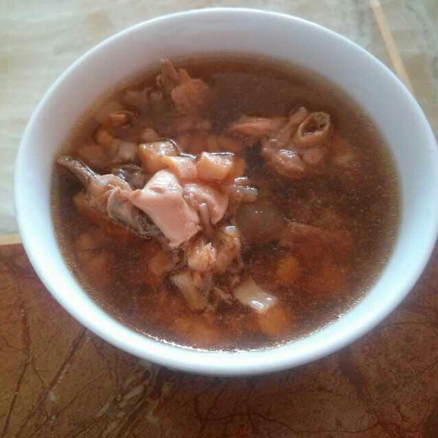 瑶柱鸡肉炖花胶的做法