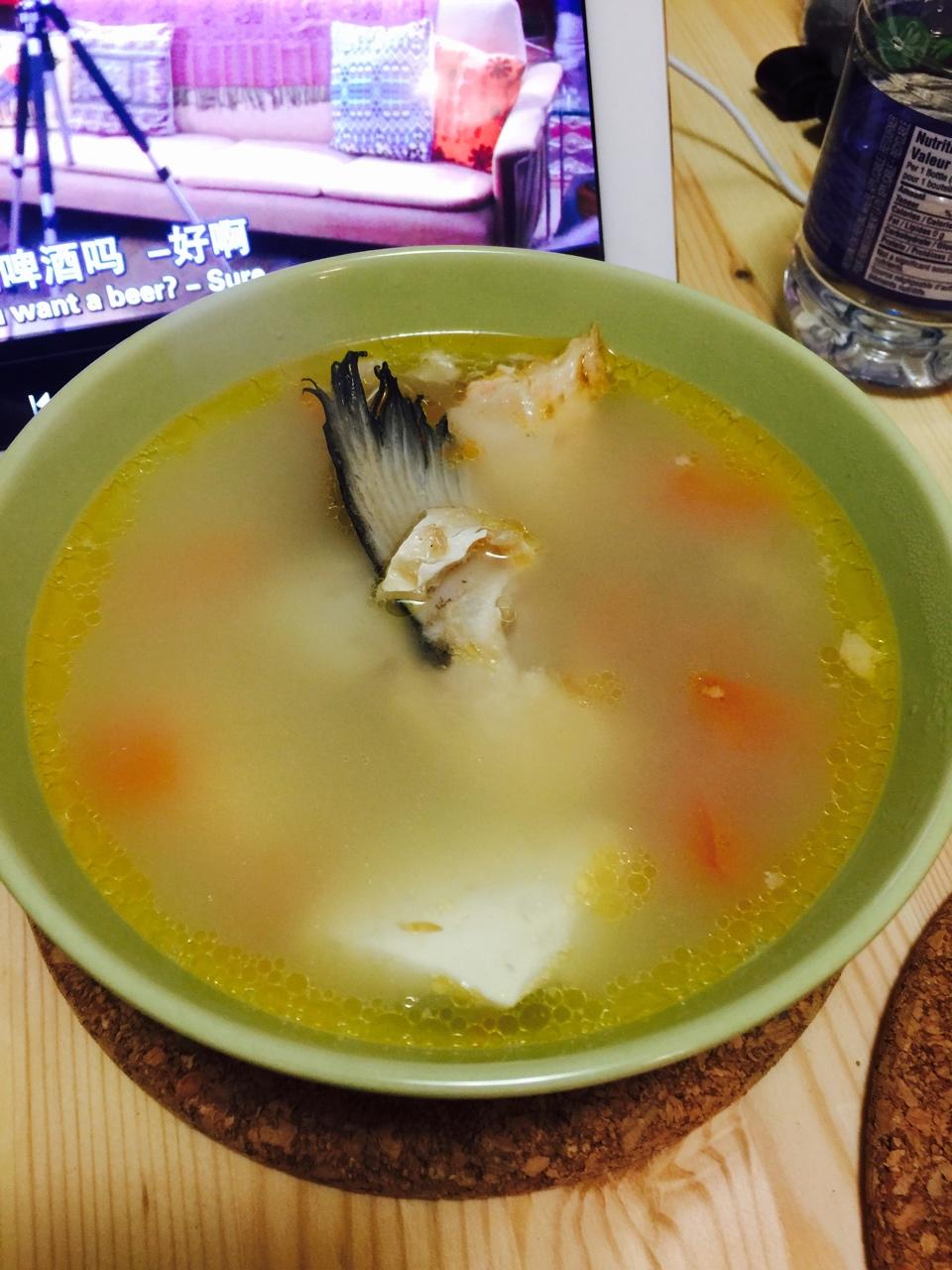 三文鱼头豆腐汤