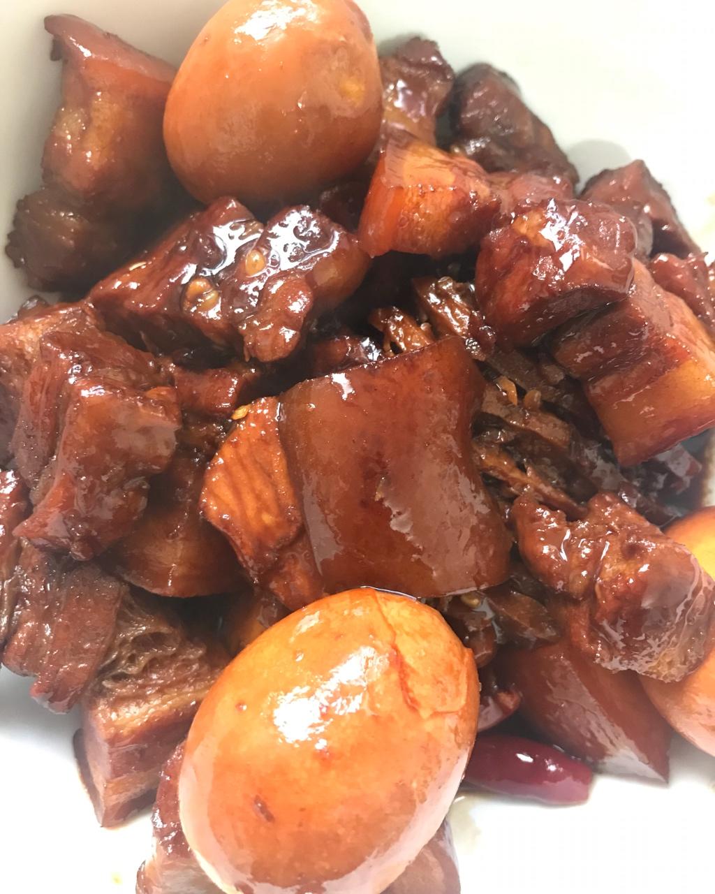 其实也不是很难的红烧肉烧蛋