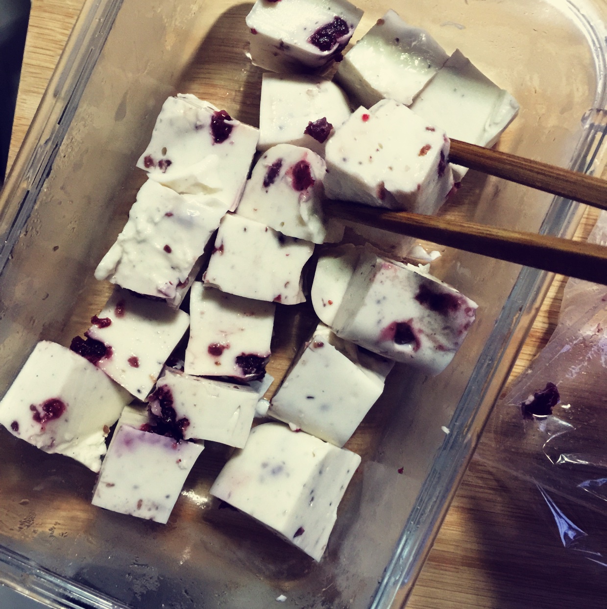 完胜85度C牛奶椰丝小方