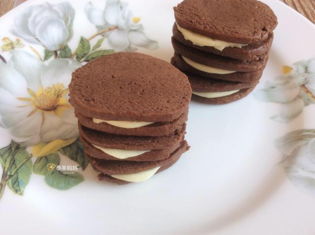 巧克力夹心饼干(做法简单)的做法