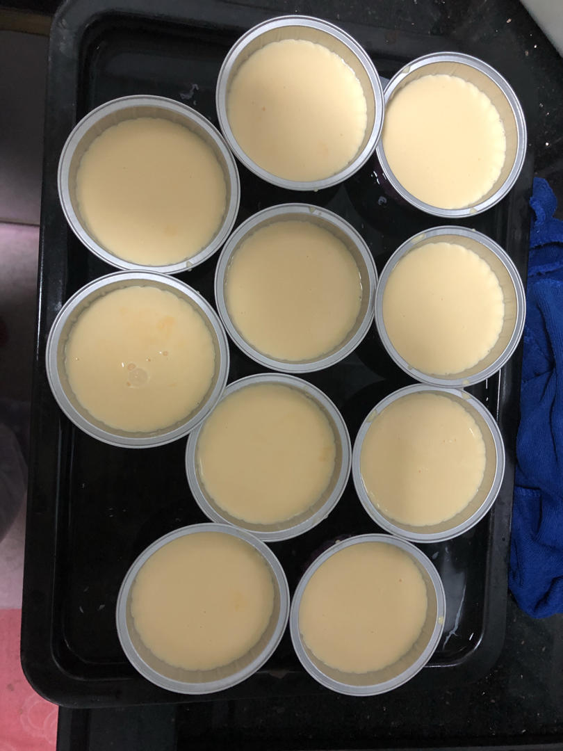 焦糖布丁超简单（蛋黄淡奶油消耗）