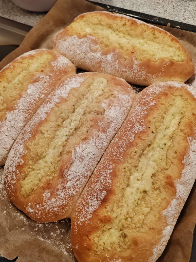超软的蒜蓉面包&蒜香面包
