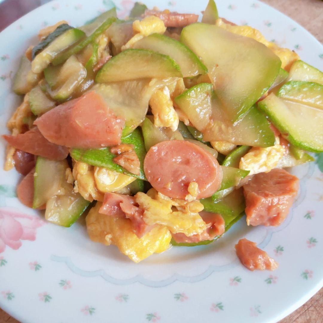 简单快手西葫芦炒鸡蛋