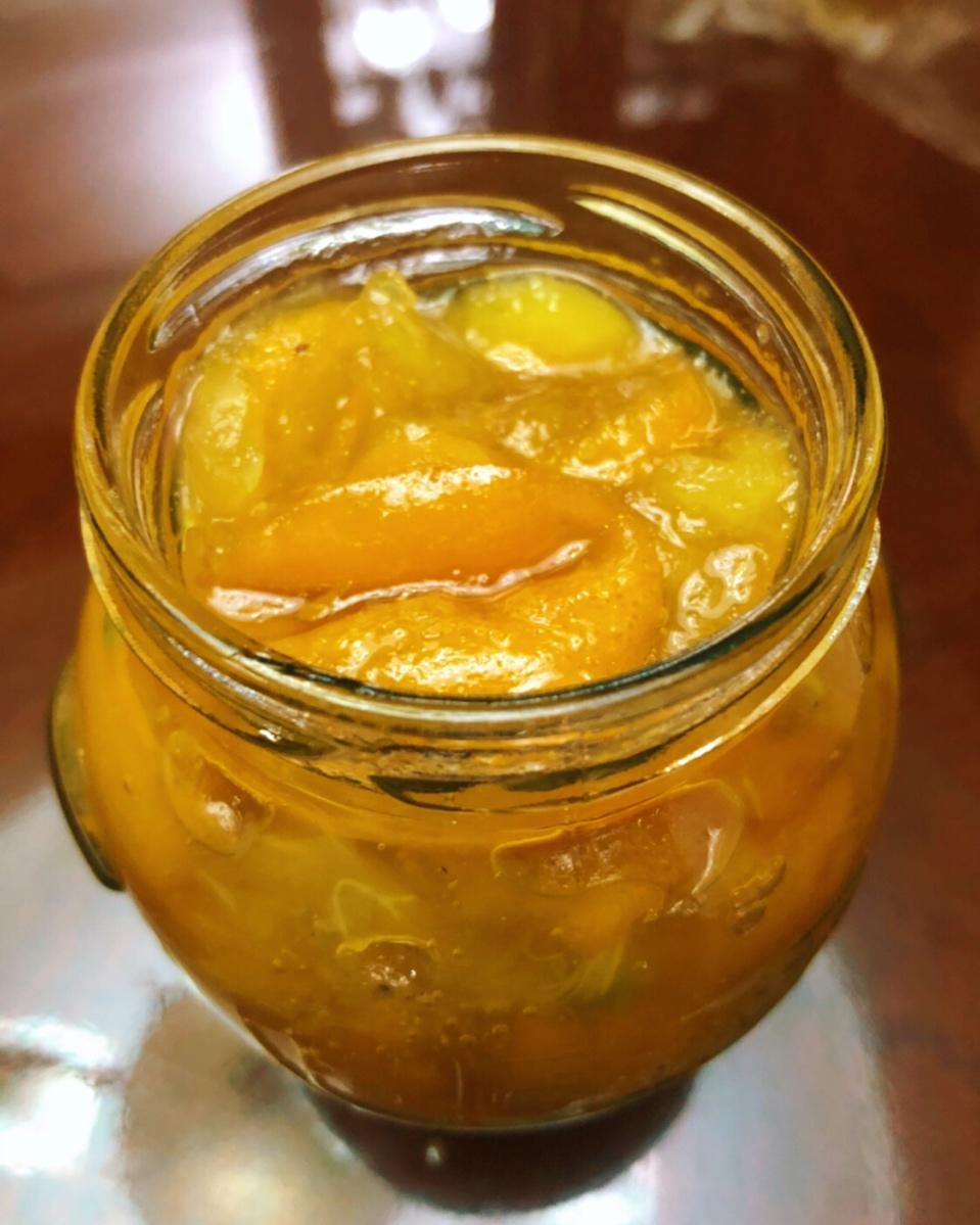 金桔酱润肺止咳化痰疗效好。金桔酱。