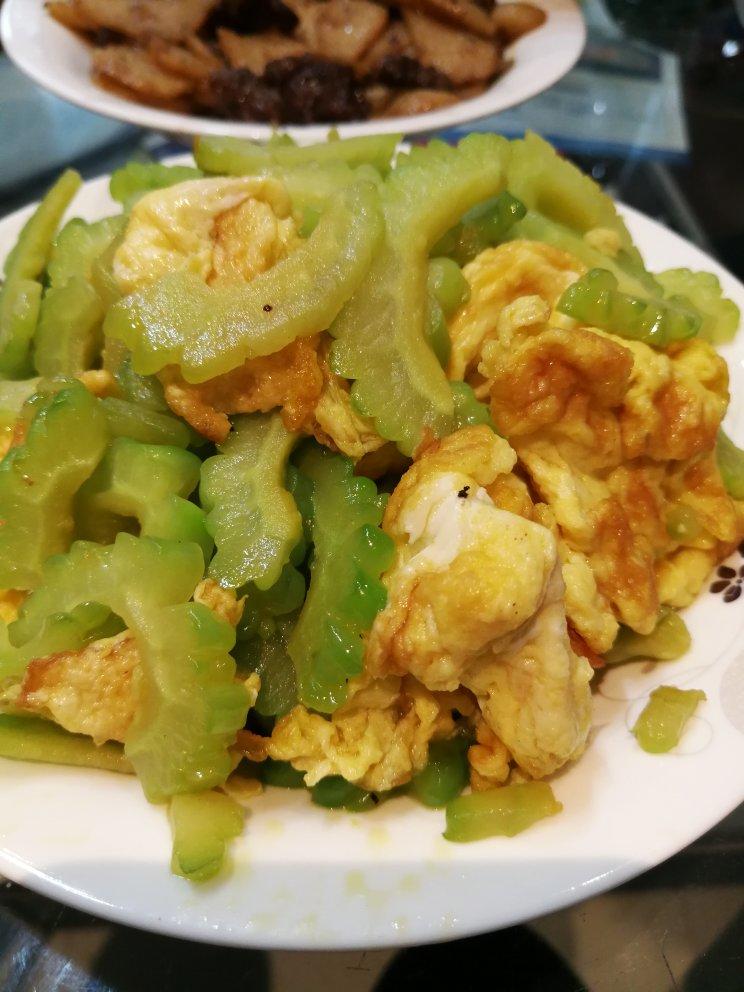 苦瓜炒蛋