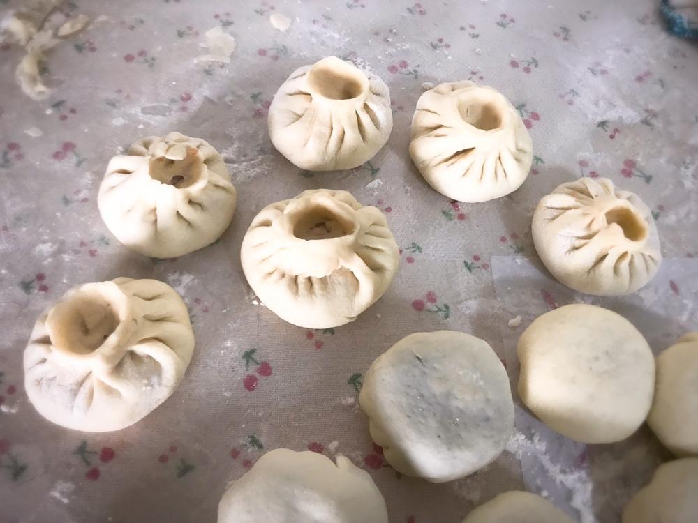 汁香四溢肉包子