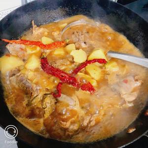 【老饭骨】新疆大盘鸡的做法 步骤9