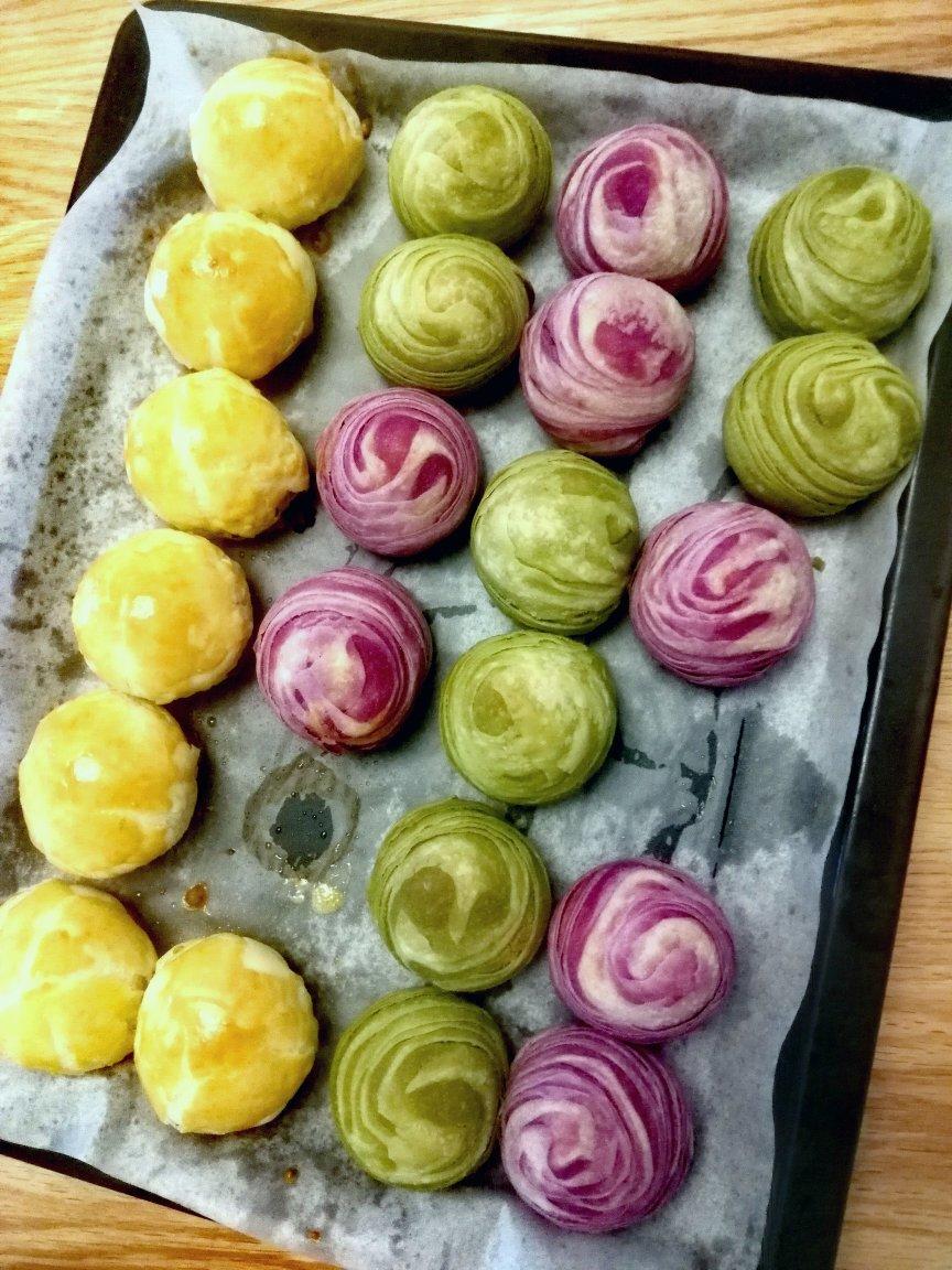 蛋黄酥~紫薯、抹茶、原味~花好月圆，中秋快乐~内附一次做六色蛋黄酥方法~