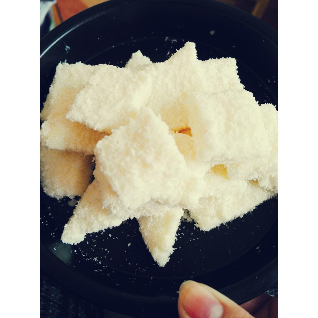 完胜85度C牛奶椰丝小方