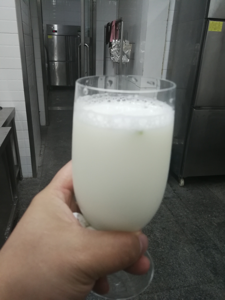 巴西柠檬奶的做法 步骤4
