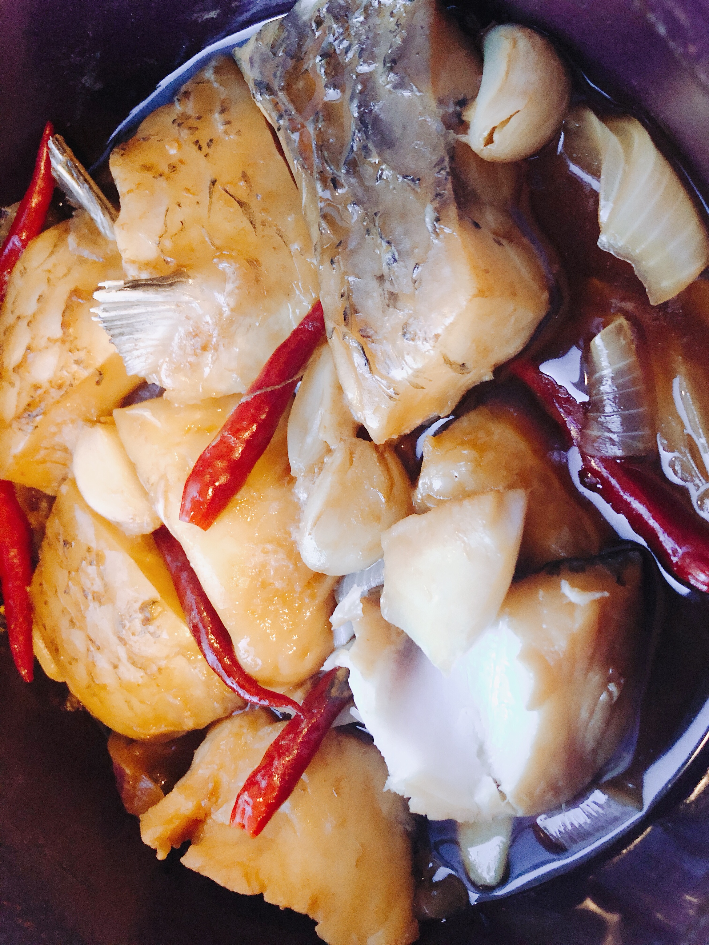 砂锅焖鱼的做法