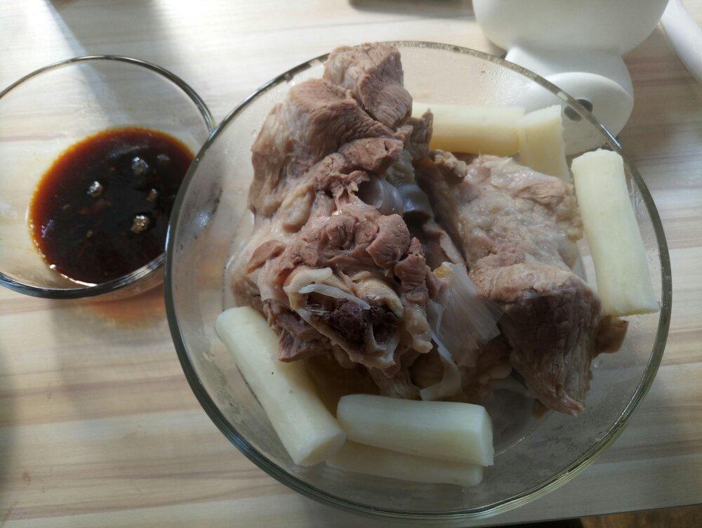 枸杞山药排骨汤
