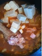 辣白菜金枪鱼豆腐汤的做法 步骤5