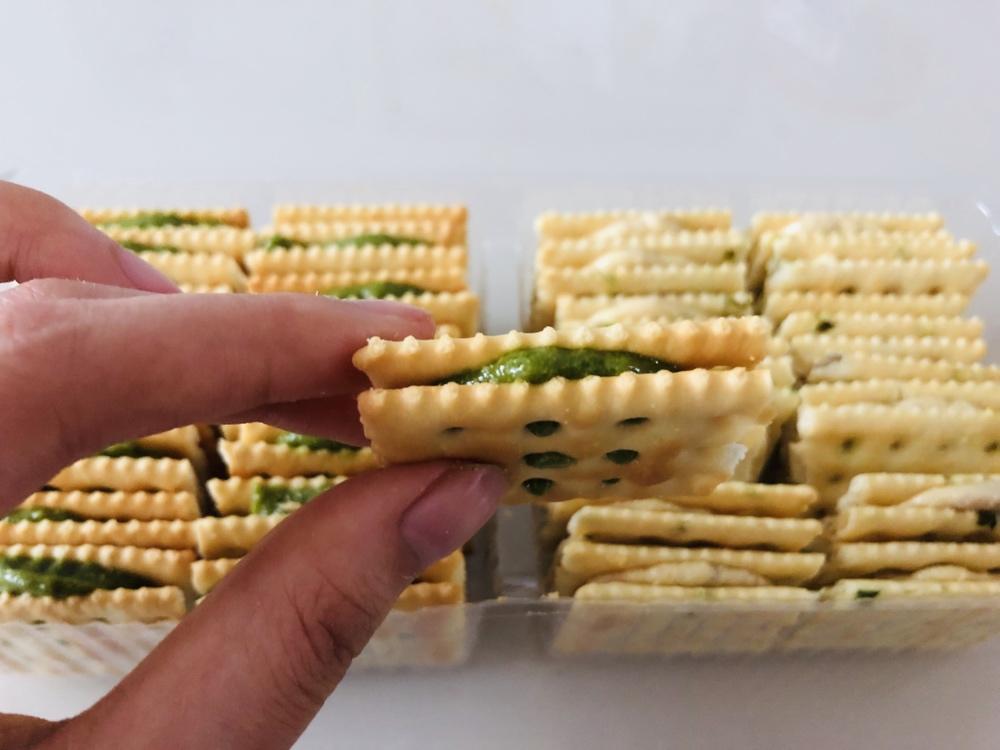 让人欲罢不能的抹茶味牛轧饼~