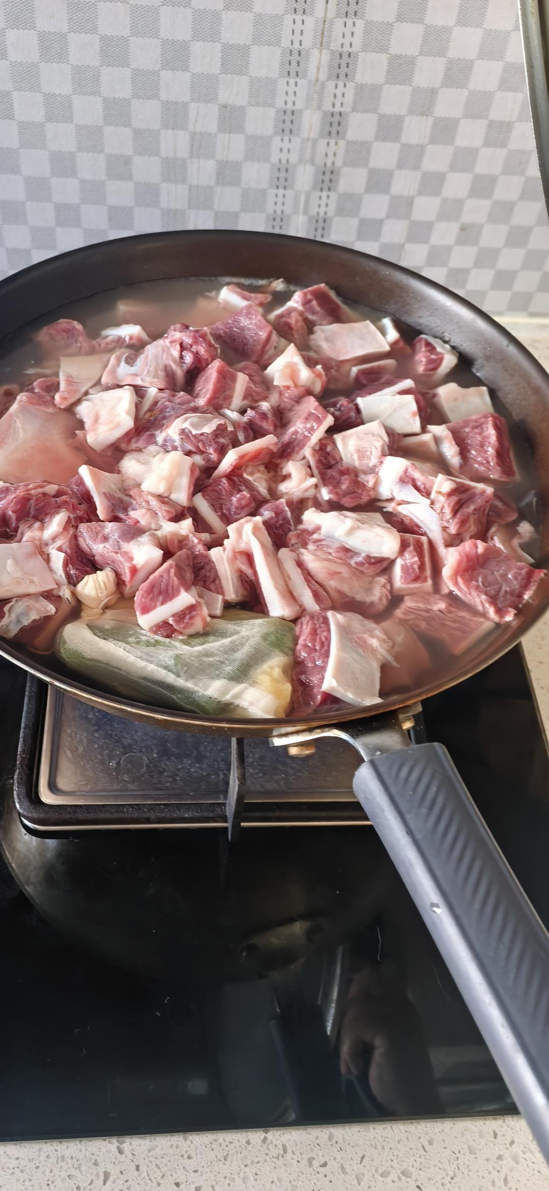 高壓鍋清燉牛月牙骨-純瘦肉的做法 步驟4