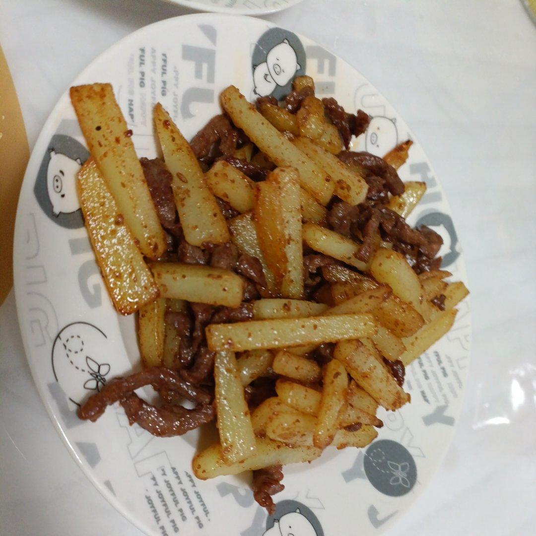 土豆条煎牛肉