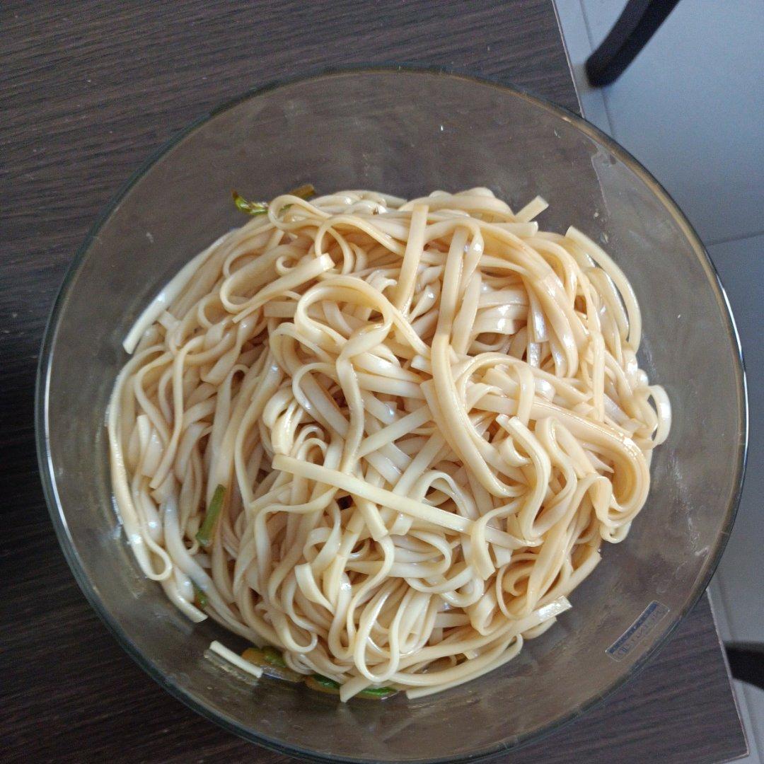 葱油拌面