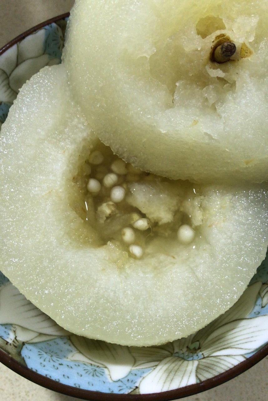 川贝冰糖炖雪梨