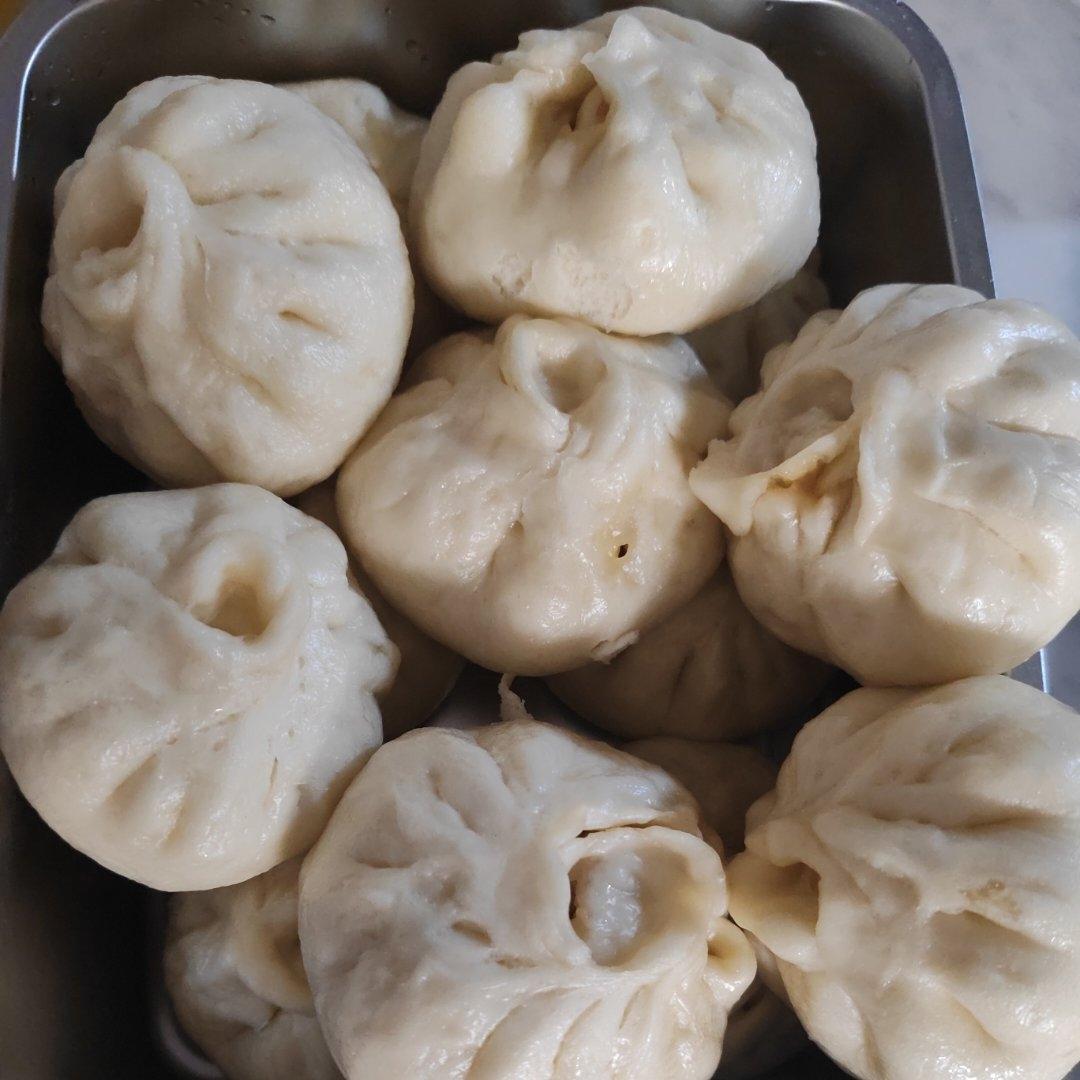 发面小笼包